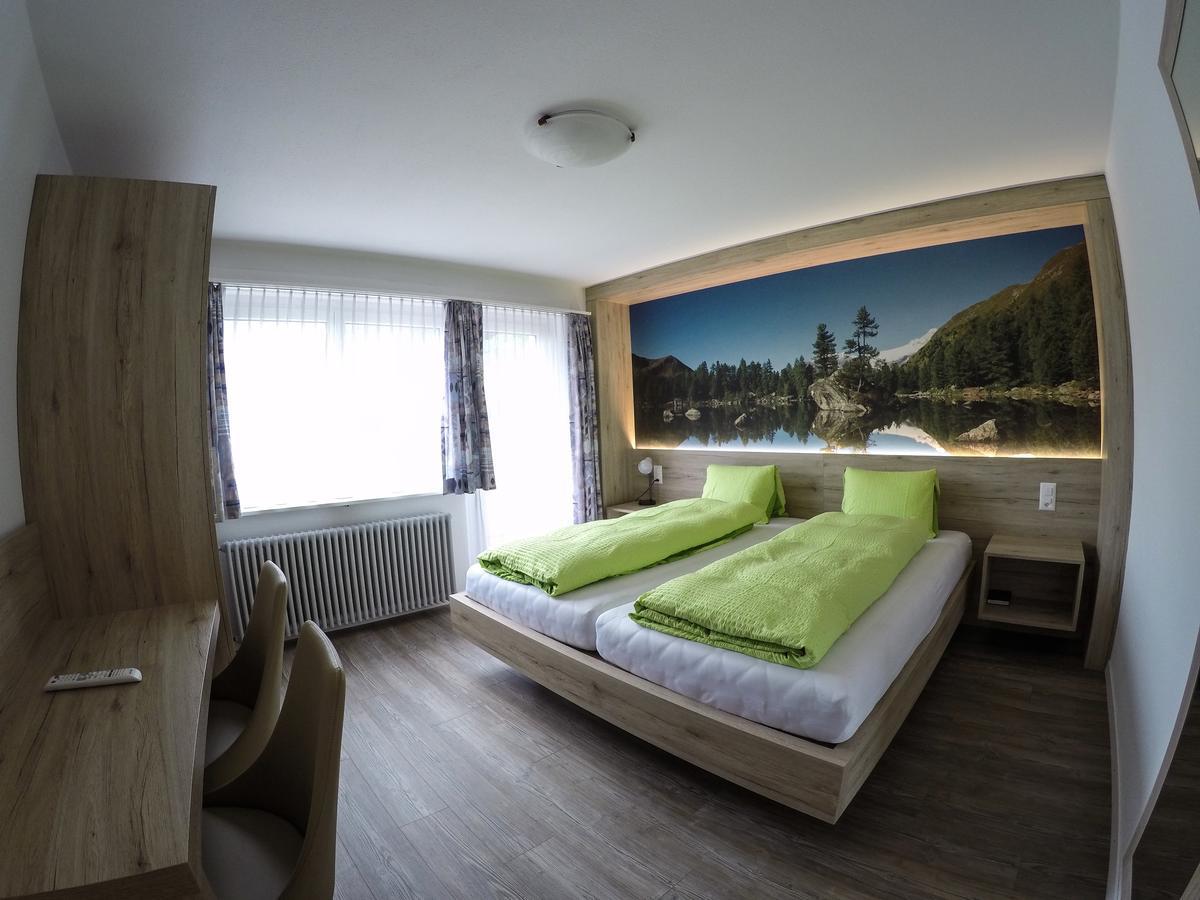 Hotel Posta 波斯基亚沃 外观 照片